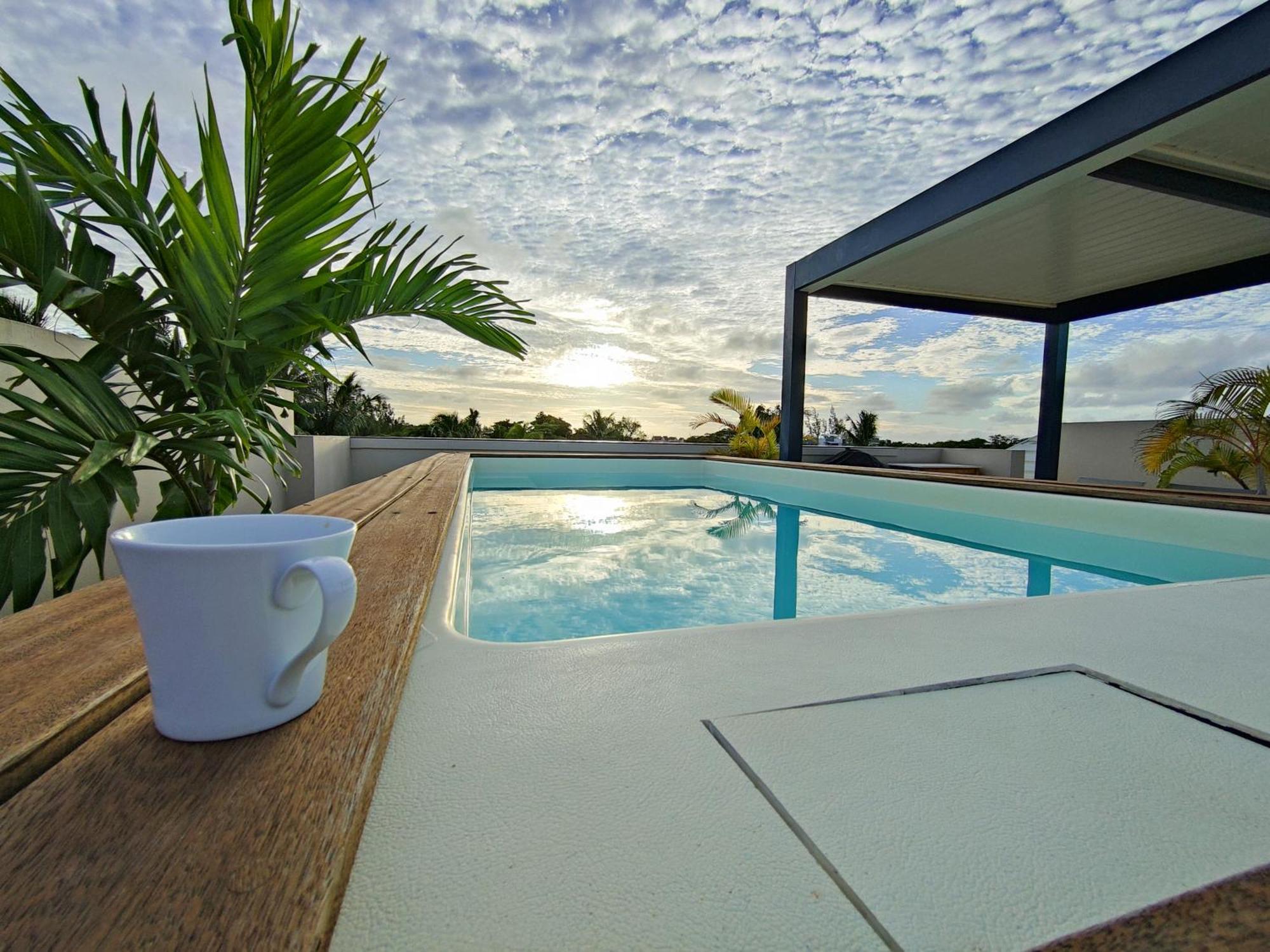 Villa Eden-2 Bedrooms With Private Rooftop Terrace & Pool, Access To Private Beachclub, Ki Residences, Pereybere - Managed By Ksn Grand Baie Bagian luar foto